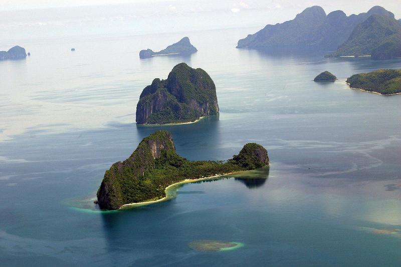 Остров в виде вертолёта, Филиппины