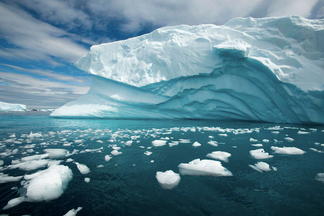 В ледниковом покрове Антарктиды находится около 80 % запасов пресной воды нашей планеты