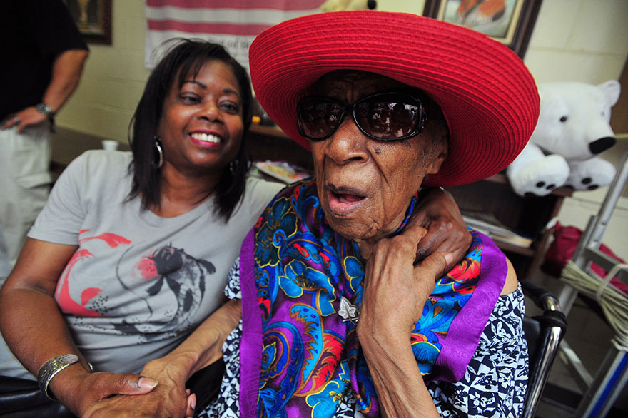 115-летняя Сюзанна Мушат Джонс из США (родилась 6 июля 1899 года) - 2