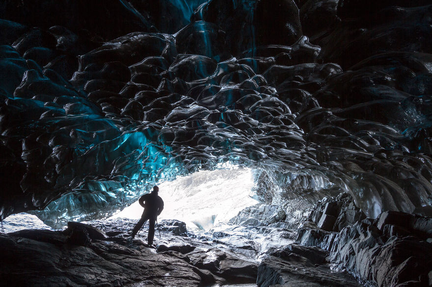 Ледяная пещера в Исландии - мечта фотографа