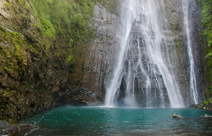 Водопад Манавайопуна (Manawaiopuna)