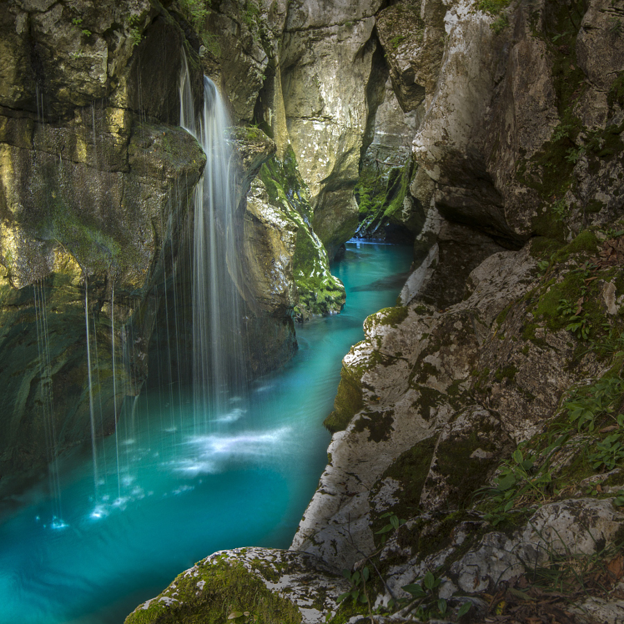 Водопады на реке Соча