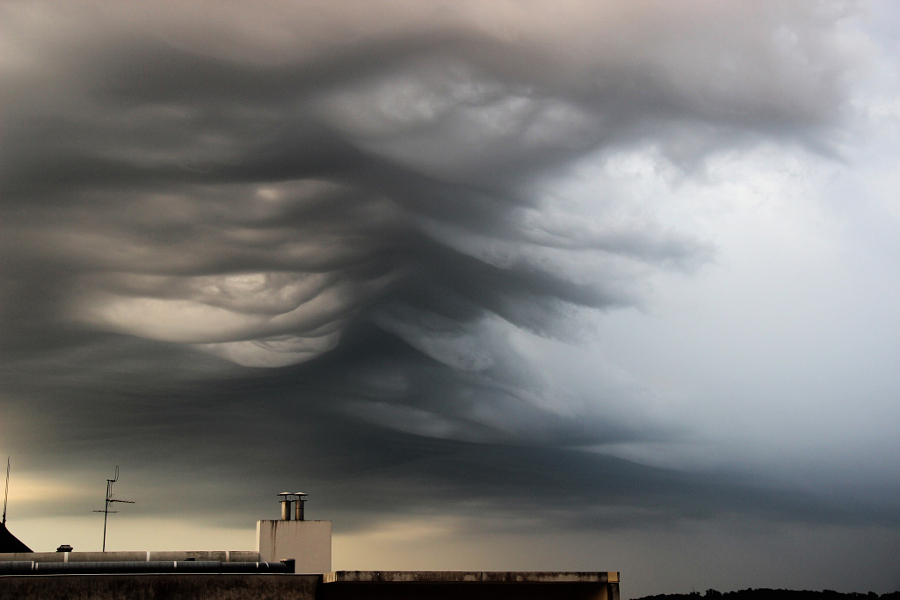 Когда небо сердится: 15 фотографий облаков асператус