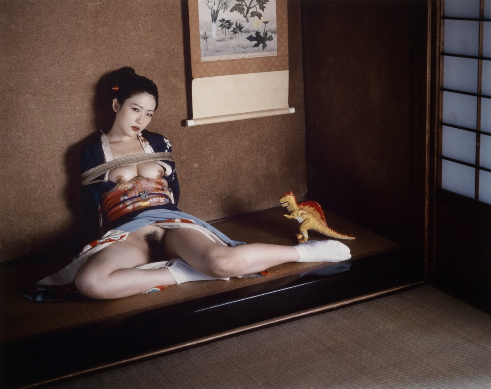 Нобуёси Араки - один из самых знаменитых и эпатажных фотографов в мире 
