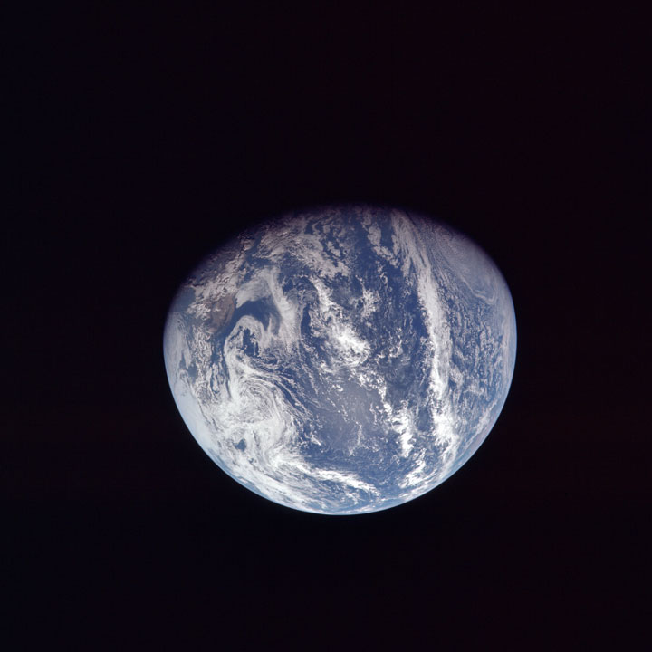 Обнародовали 1407 фотографий из архива НАСА, снятых во время полета на Луну - 19