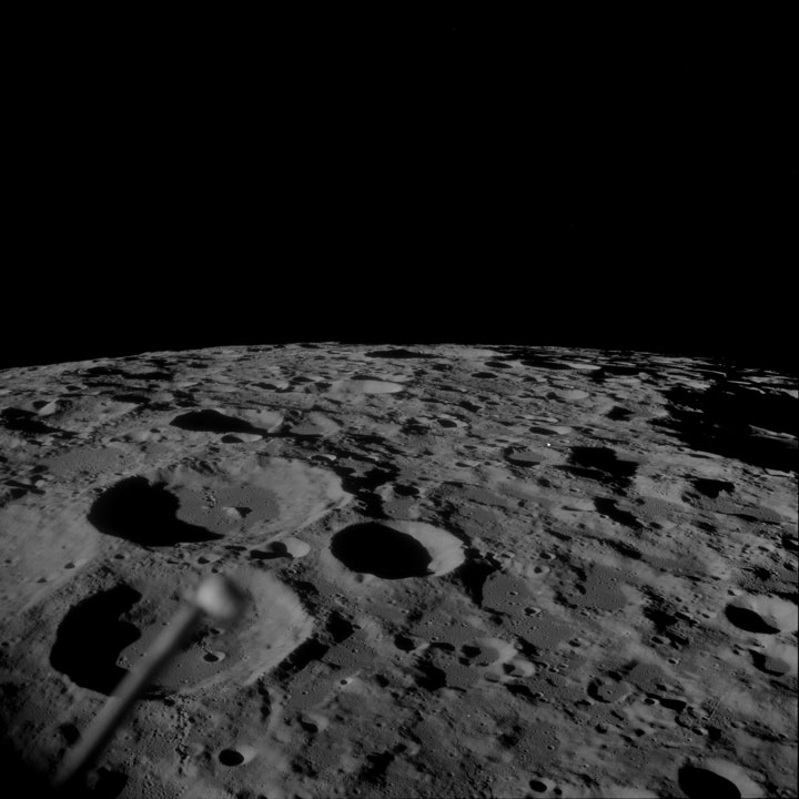 Обнародовали 1407 фотографий из архива НАСА, снятых во время полета на Луну - 75