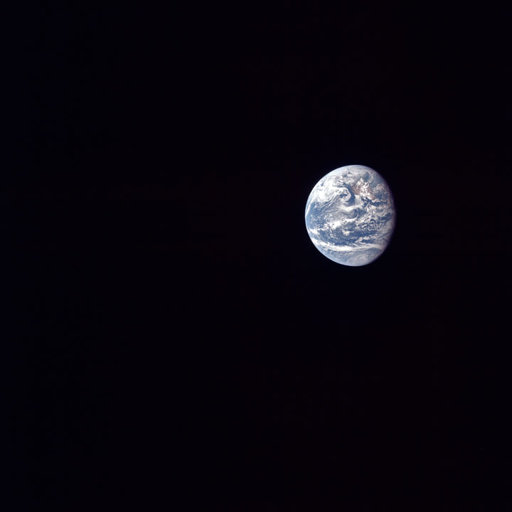 Обнародовали 1407 фотографий из архива НАСА, снятых во время полета на Луну - 14