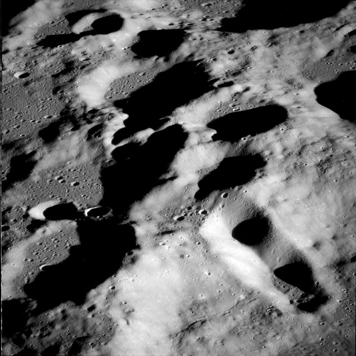 Обнародовали 1407 фотографий из архива НАСА, снятых во время полета на Луну - 71