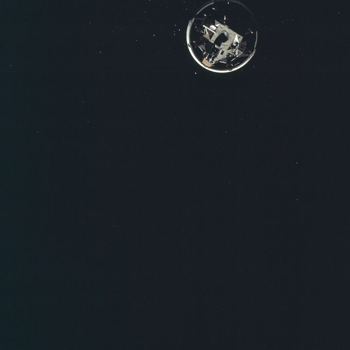 Обнародовали 1407 фотографий из архива НАСА, снятых во время полета на Луну - 9