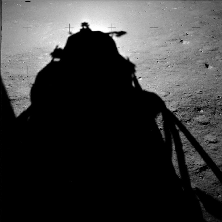 Обнародовали 1407 фотографий из архива НАСА, снятых во время полета на Луну - 50