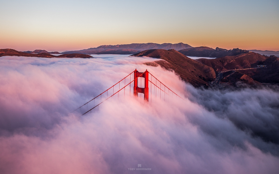 Прекрасные природные пейзажи, укутанные туманом (30 фото)