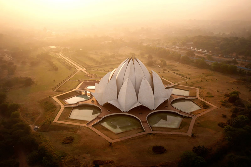 Храм Лотоса в Нью-Дели, Индия