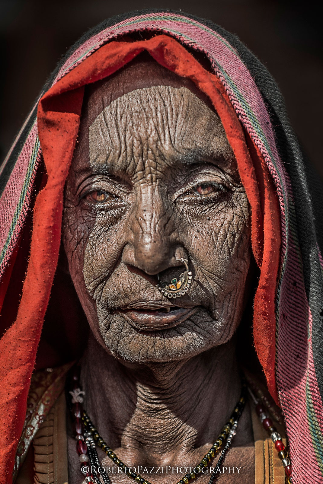 Выразительные портреты бедняков Индии. Фотограф Роберто Пацци-1