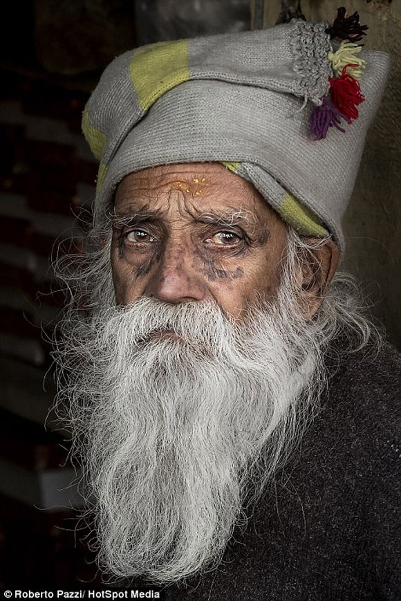 Выразительные портреты бедняков Индии. Фотограф Роберто Пацци-13