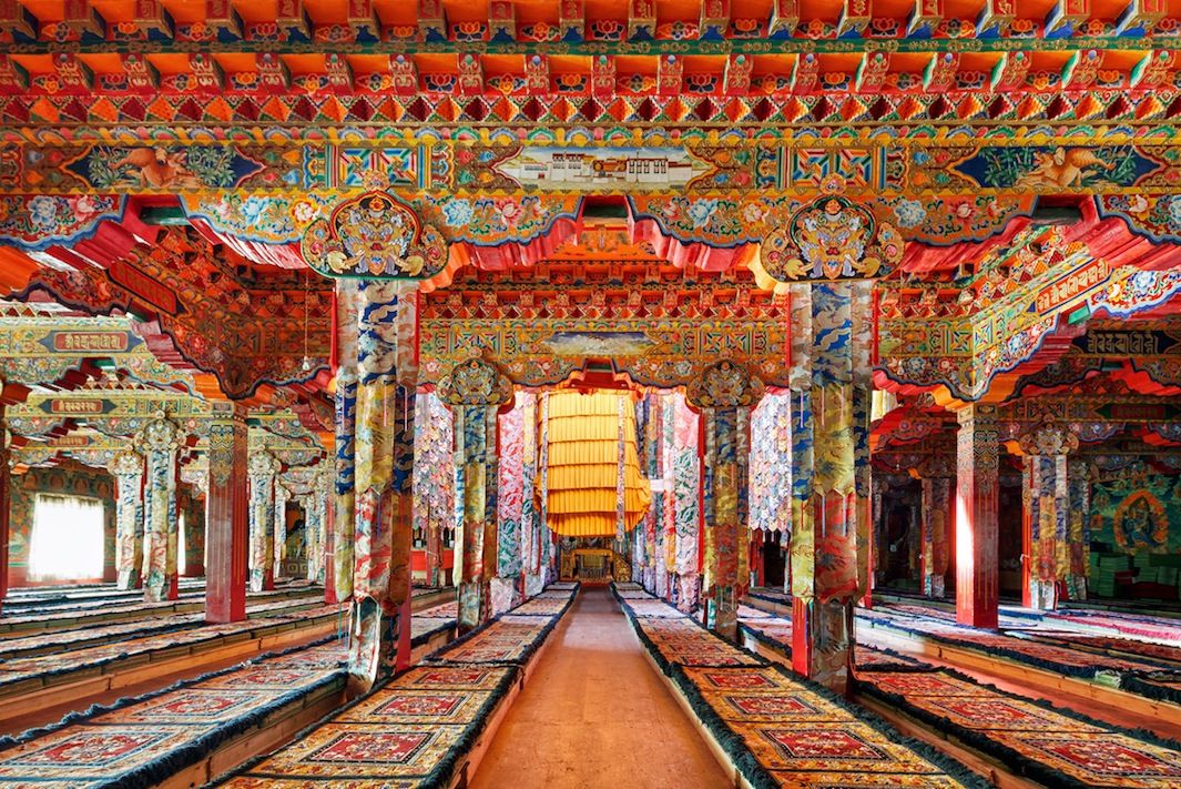 Буйство красок в буддистских монастырях Китая. Фотограф Колин Миллер - 25