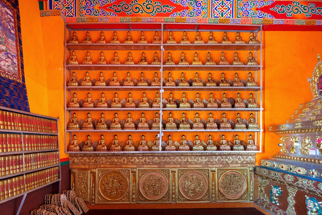 Буйство красок в буддистских монастырях Китая. Фотограф Колин Миллер - 23