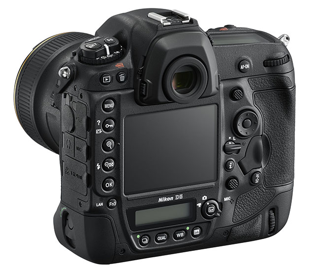 zerkalnyy fotoapparat Nikon D5 3