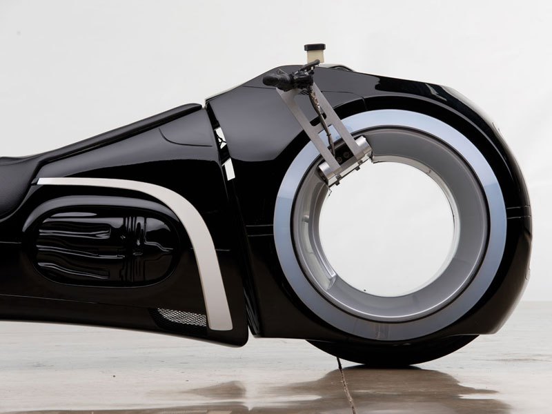 Мотоцикл из фильма «Трон: Наследие» продадут с аукциона - 3