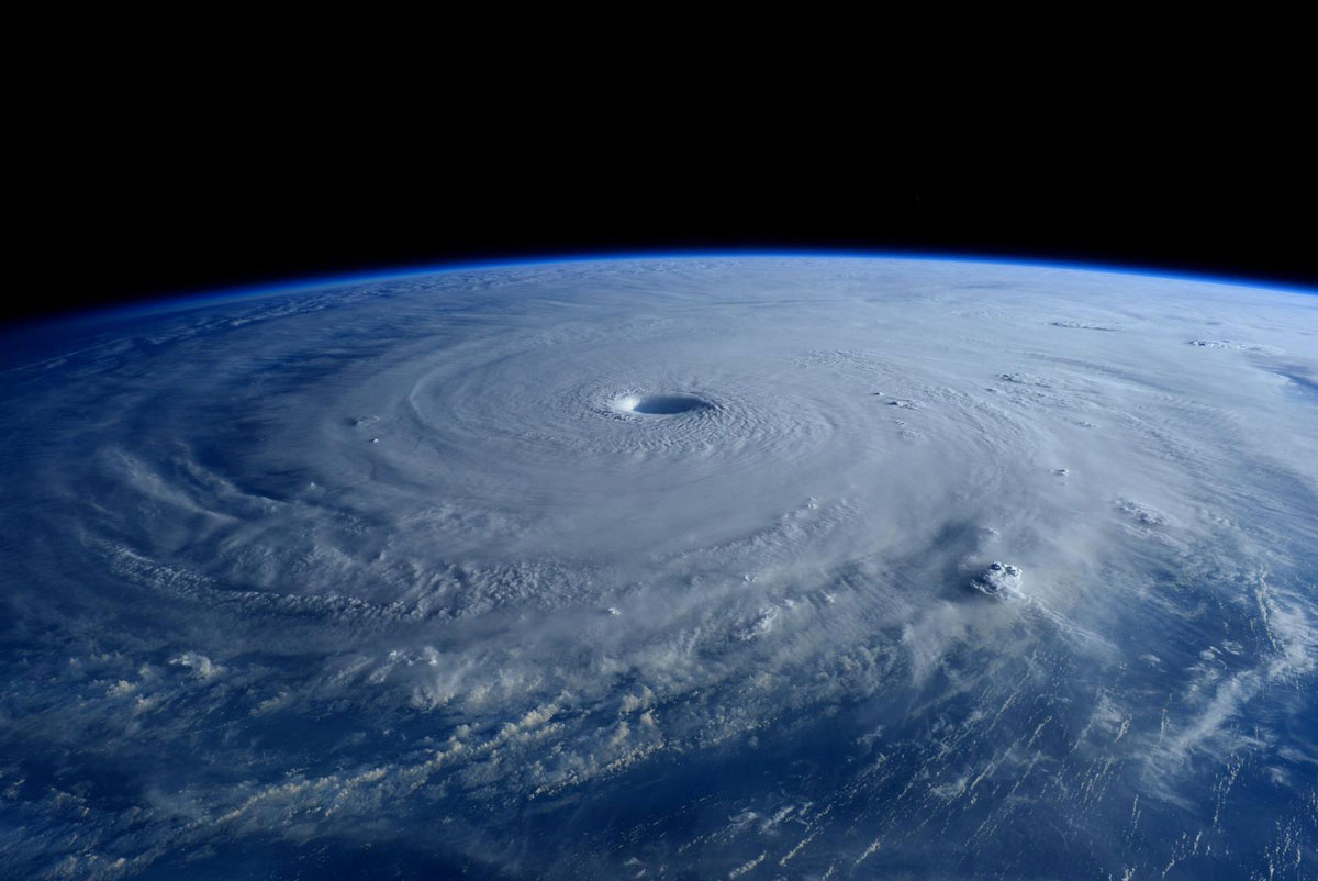 Cупертайфун «Майсак» - фото из космоса - 1