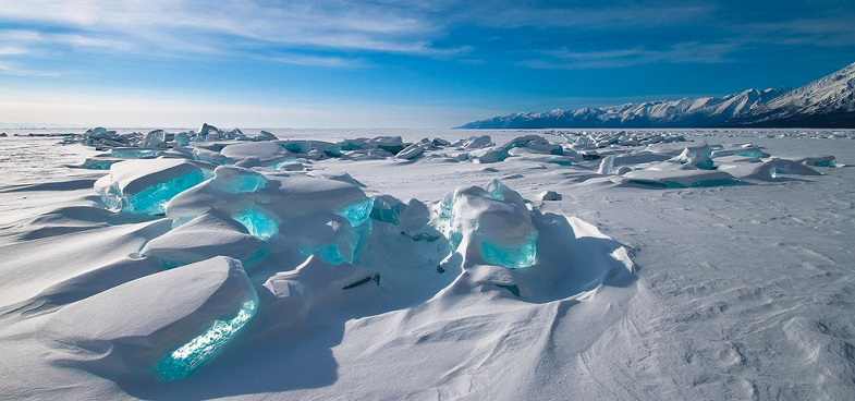 Бирюзовый лёд озера Байкал - 12