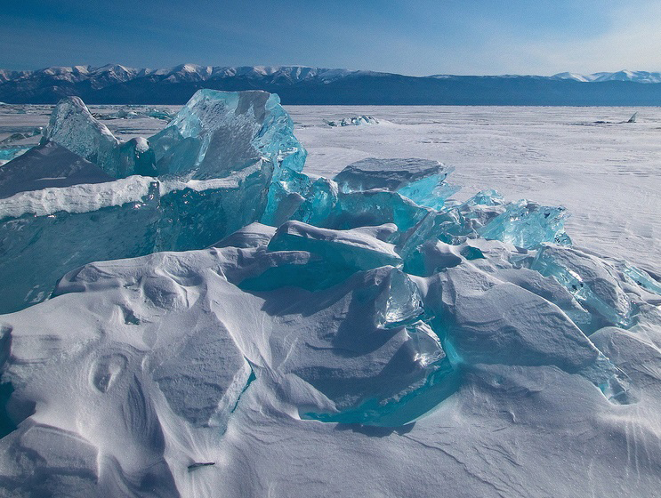 Бирюзовый лёд озера Байкал - 3
