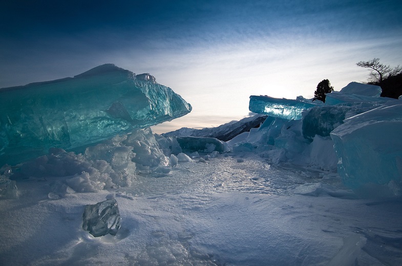 Бирюзовый лёд озера Байкал - 9