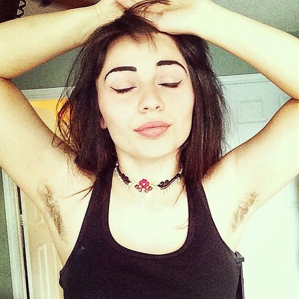 Волосатые подмышки – последний женский тренд в Instagram (20 фото) - 18