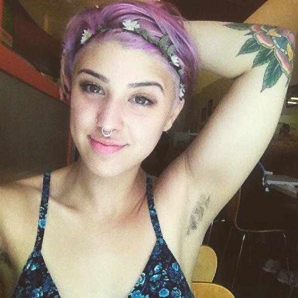 Волосатые подмышки – последний женский тренд в Instagram (20 фото) - 4