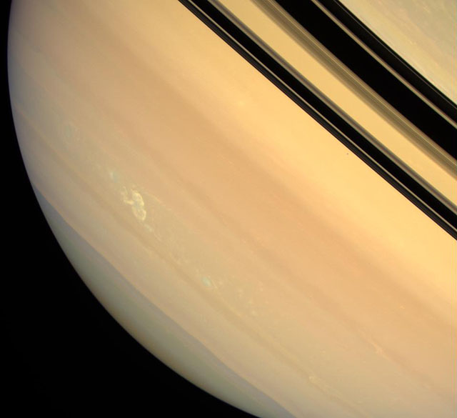 fotografii Saturna zond Kassini 6