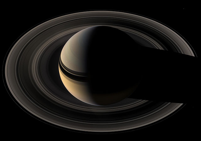 fotografii Saturna zond Kassini 8