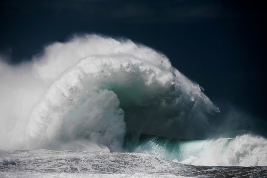 Величественная мощь океанских волн в фотографиях Люка Шадболта-8