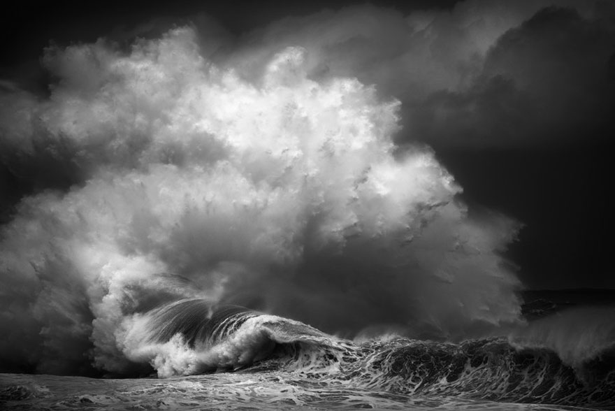 Величественная мощь океанских волн в фотографиях Люка Шадболта-5