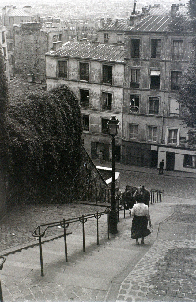 На экскурсию в Париж: столица Франции в объективе фотографа-любителя в 1955 году 46