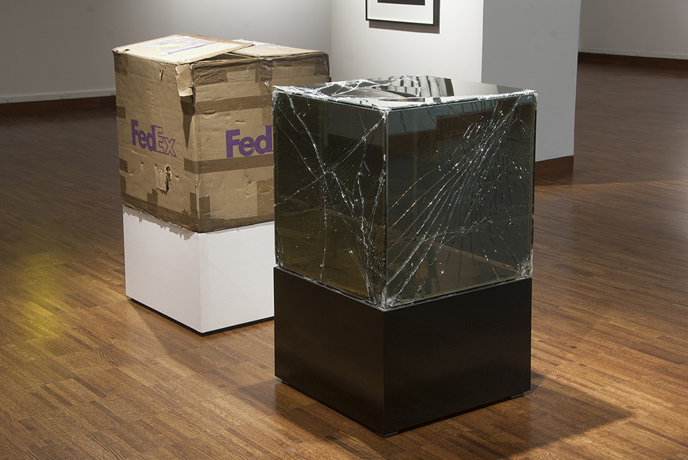 Битое стекло Уалида Бешти – современное искусство из коробок FedEx 6