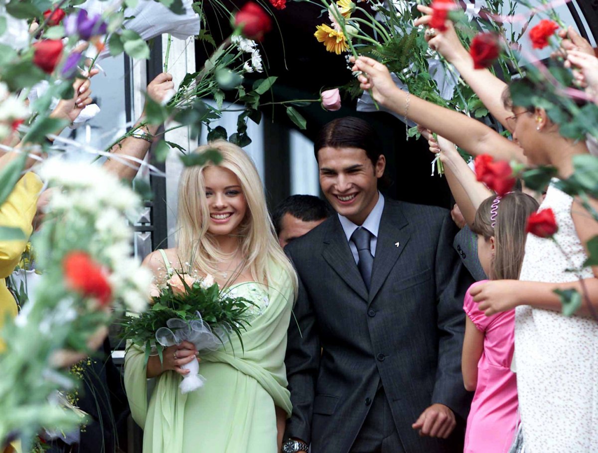 nevesty v svadebnyh platyah so vsego mira 25