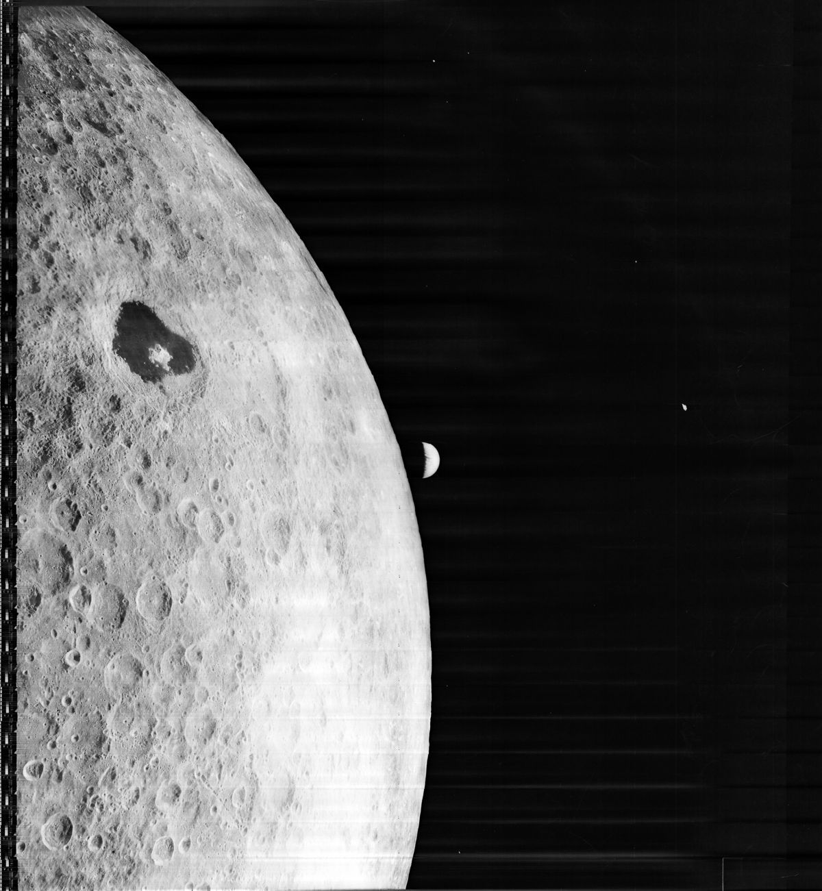 Zemlya s orbity Luny foto 2