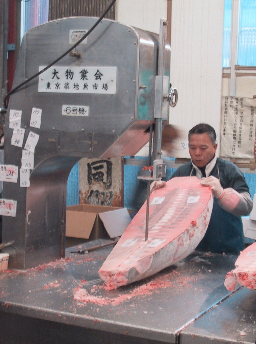 Рыбный рынок Цукидзи в Токио  44