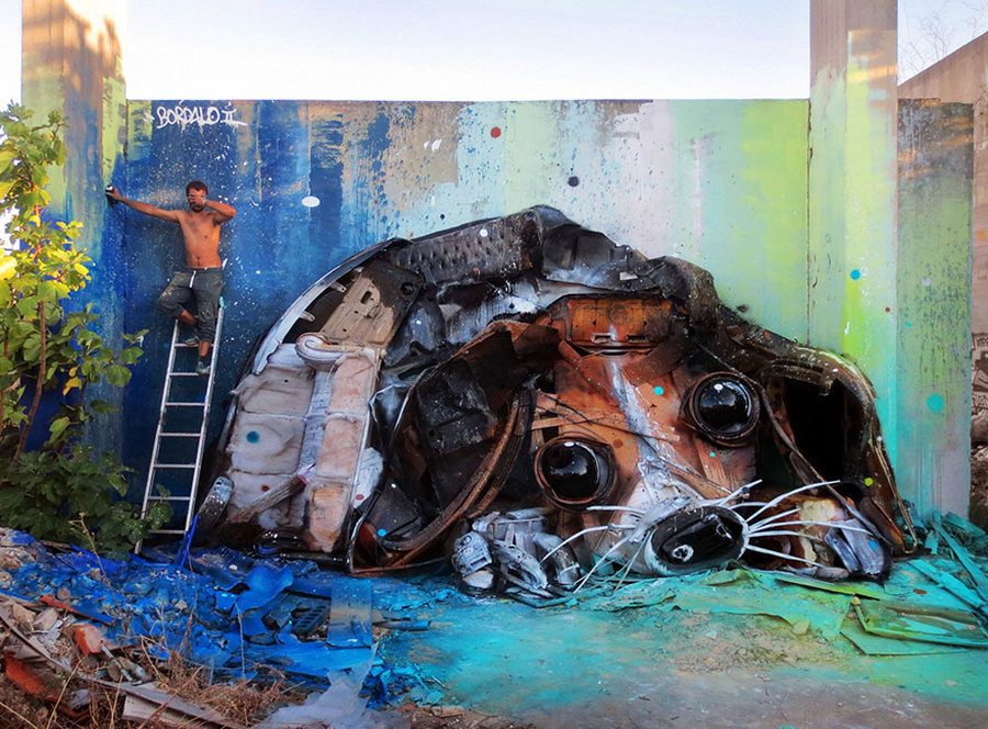 Уличный художник Артур Бордало образы животных из металлолома 19
