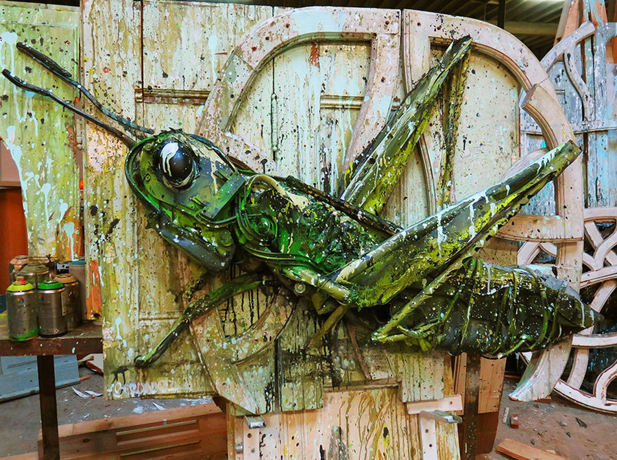 Уличный художник Артур Бордало образы животных из металлолома 30