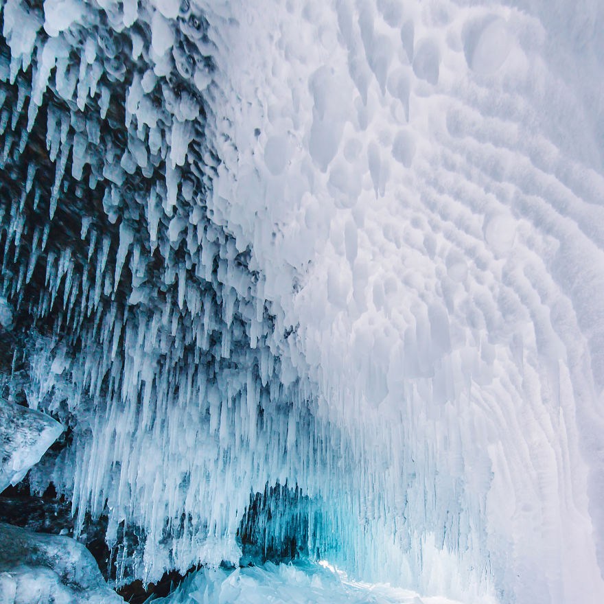 Замёрзший Байкал в фотографиях Кристины Макеевой 15