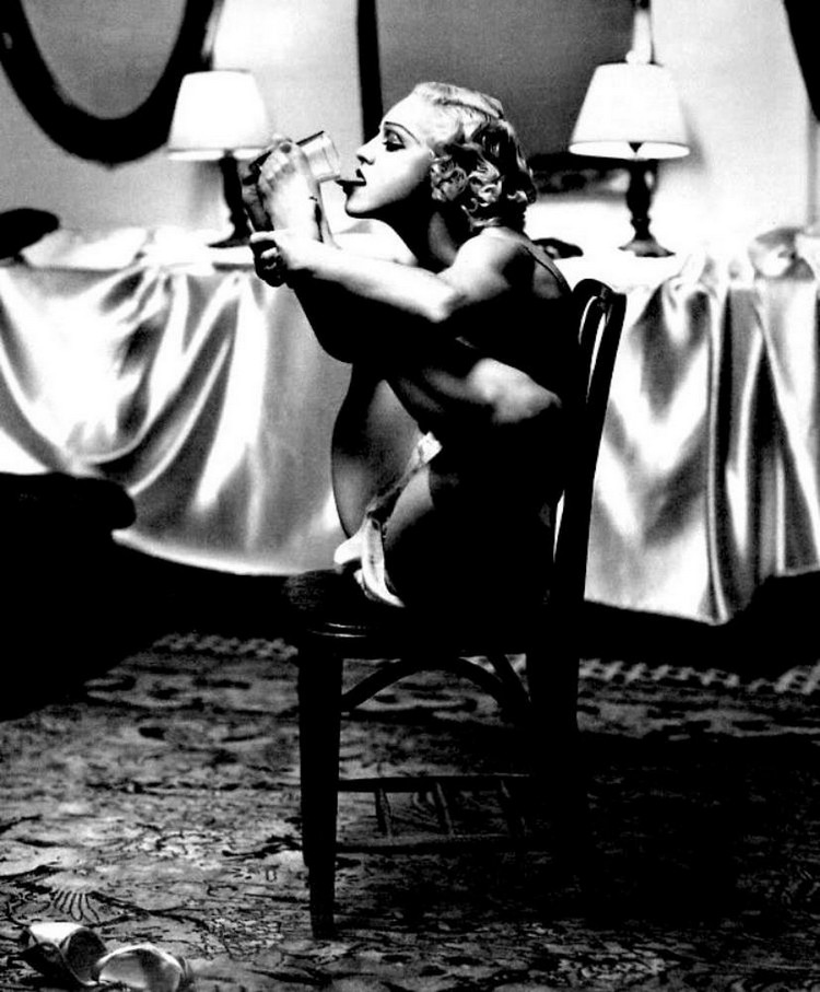 Эротические фотографии Мадонны - Фотокнига Sex - 33