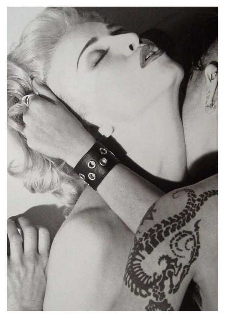 Эротические фотографии Мадонны - Фотокнига Sex - 39