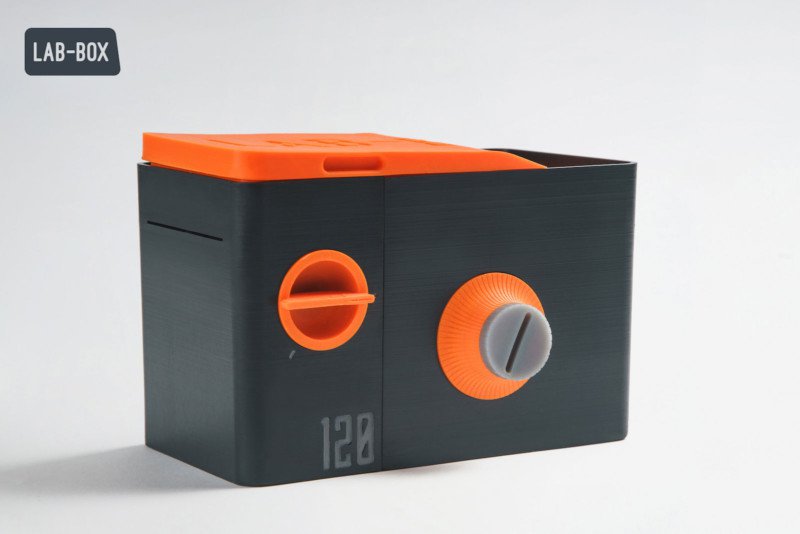 LAB-BOX – фотолаборатория карманного формата для проявки плёнки в любое время 7