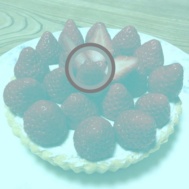 Фотография клубники без красных пикселей – новая оптическая иллюзия 1