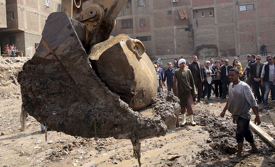 В трущобах Каира нашли 3000-летнюю статую фараона Рамсеса II 10