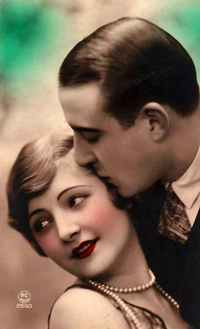 Французские открытки, в которых показано, как романтично целовались в 1920-е годы 11