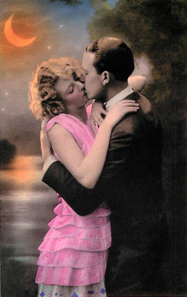 Французские открытки, в которых показано, как романтично целовались в 1920-е годы 14