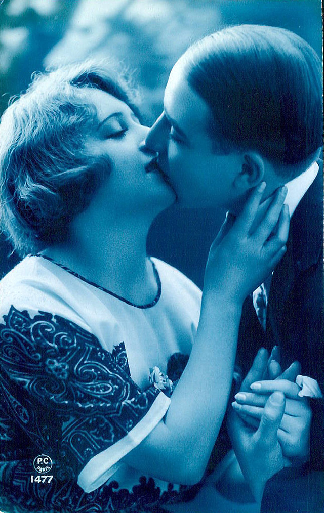 Французские открытки, в которых показано, как романтично целовались в 1920-е годы 20