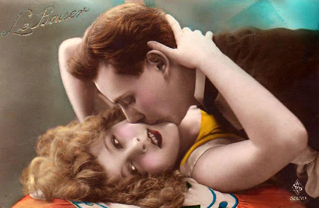 Французские открытки, в которых показано, как романтично целовались в 1920-е годы 51