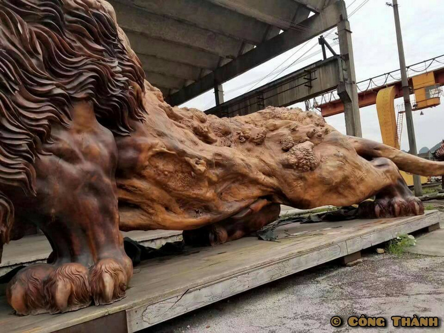 Восточный лев – крупнейшая деревянная скульптура в мире, которую 20 человек вырезали 3 года   6